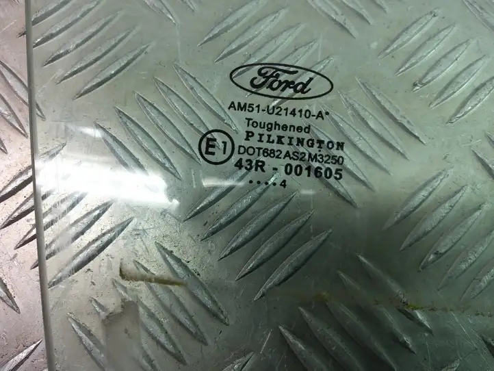 Ford C-MAX II (2010 - 2015) 43R001605 Стекло передней двери — фото 6