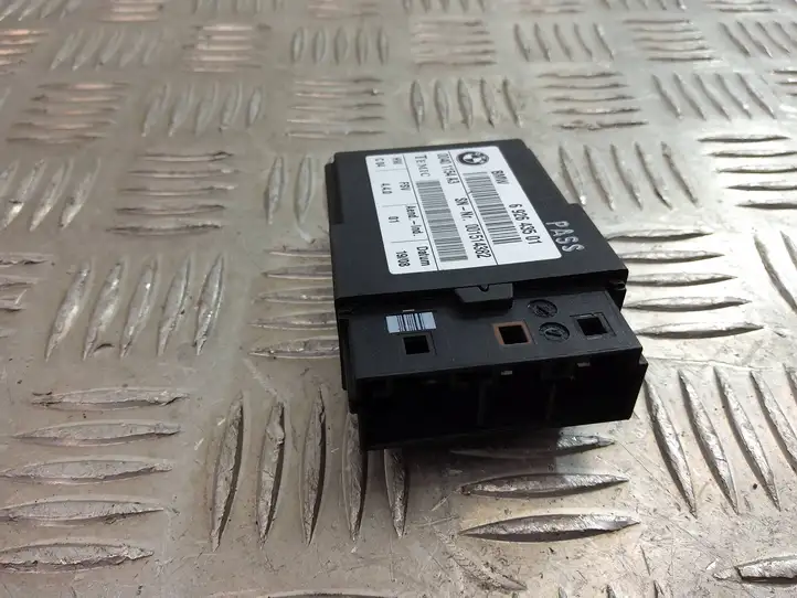 BMW 1 E81 E87 (2004 - 2011) 6926435 Блок управления сиденьем — фото 9