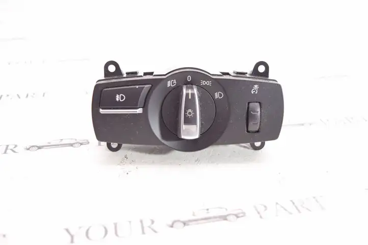 BMW X3 F25 (2010 - 2017) 9192745 Включатель фонарей — фото 1