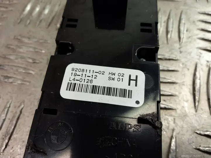 BMW X3 F25 (2010 - 2017) 9208111 Кнопка стеклоподъемников — фото 4