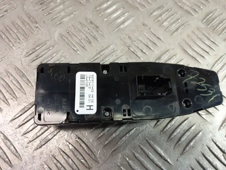 BMW X3 F25 (2010 - 2017) 9208111 Кнопка стеклоподъемников — фото 8