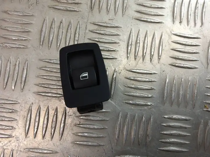BMW 3 E90 E91 (2005 - 2012) 6945874 Кнопка стеклоподъемников — фото 1