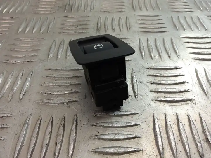 BMW 3 E90 E91 (2005 - 2012) 6945874 Кнопка стеклоподъемников — фото 9