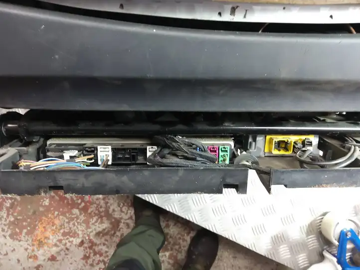 BMW 7 E65 E66 (2001 - 2008)   Переднее сиденье водителя