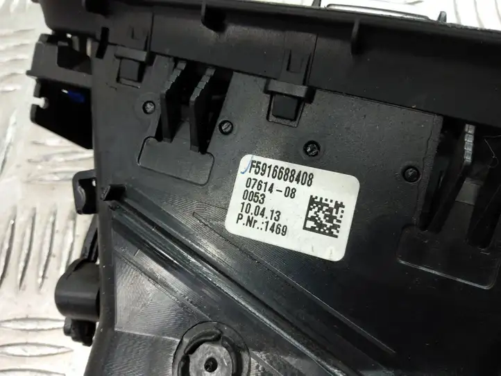 BMW 5 F10 F11 (2009 - 2016) 9166884 Боковой воздушный дефлектор — фото 4
