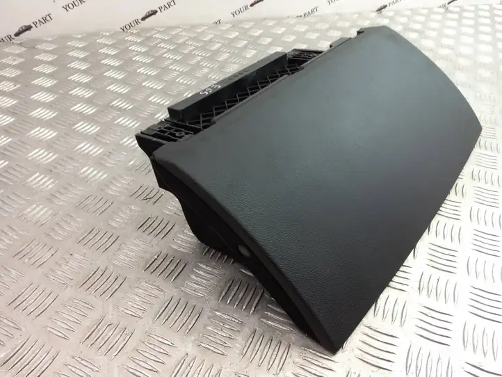 BMW 7 E65 E66 (2001 - 2008)   Ящик для вещей