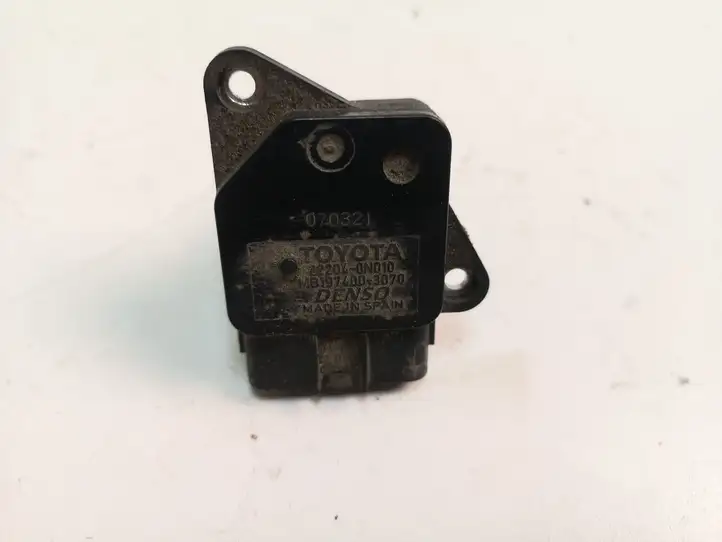 Toyota Corolla Verso AR10 (2004 - 2009) 222040N010 Датчик массового расхода воздуха — фото 4