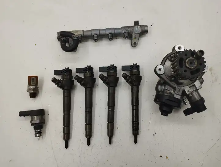 Audi A6 C7 (2011 - 2014) 03L130277J Комплект системы впрыска — фото 1