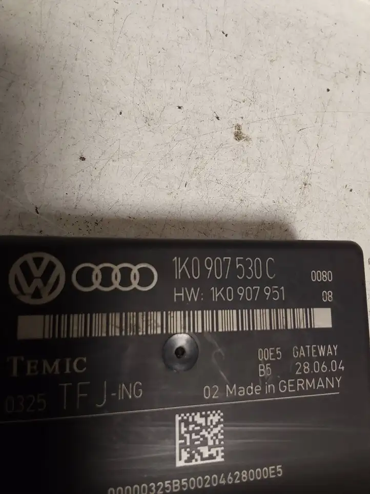 Volkswagen Touran I (2003 - 2010) 1K0907530C Модуль Gateway — фото 2