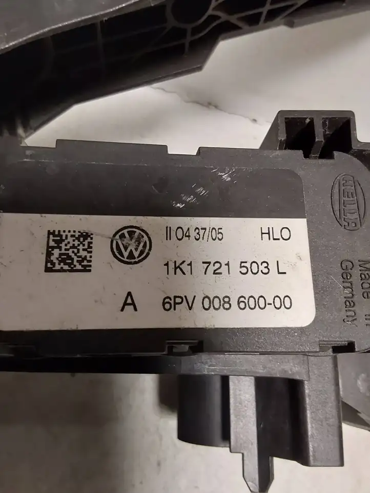 Volkswagen Golf V (2003 - 2009) 1K1721503L Педаль акселератора — фото 2