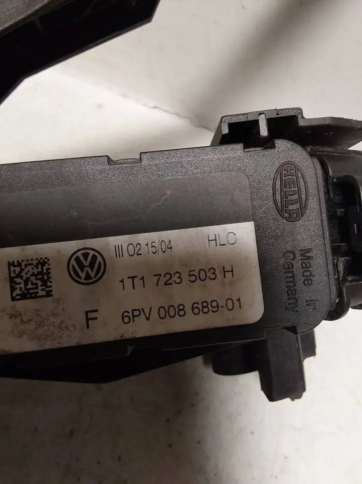 Volkswagen Touran I (2003 - 2010) 1T1723503H Педаль акселератора — фото 2