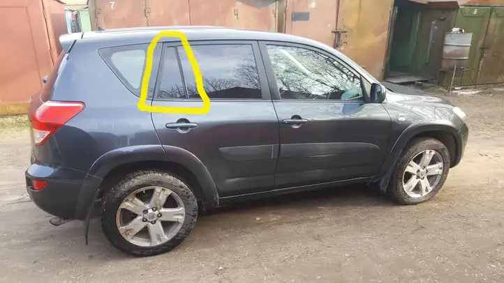 Toyota RAV 4 (XA30) (2006 - 2016) Форточка двери — фото 2