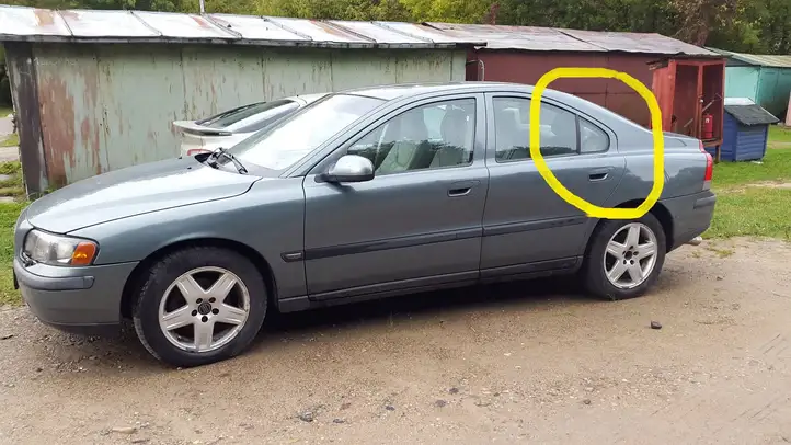 Volvo S60 (2000 - 2004) R001025 Форточка двери — фото 1
