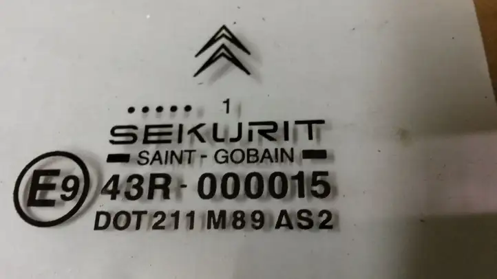 Citroen Xsara Picasso (1999 - 2012) Заднее боковое стекло — фото 3