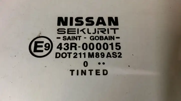 Nissan (2000 - 2006) Заднее боковое стекло — фото 3