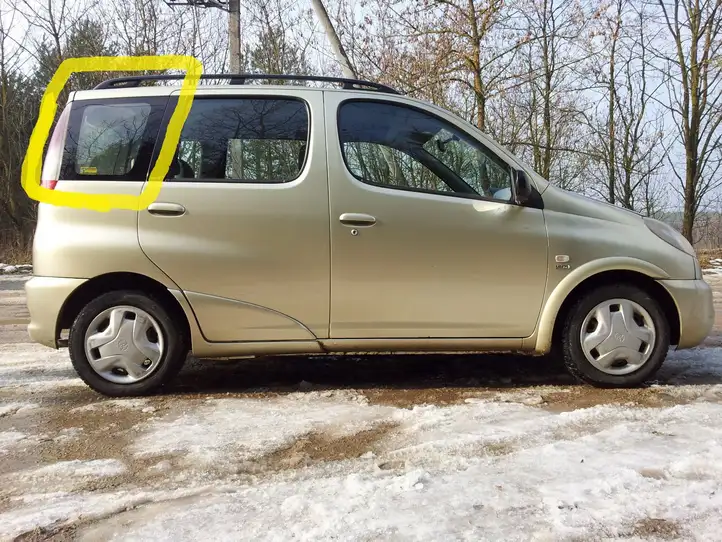 Toyota Yaris Verso (1999 - 2005) Заднее боковое стекло — фото 2