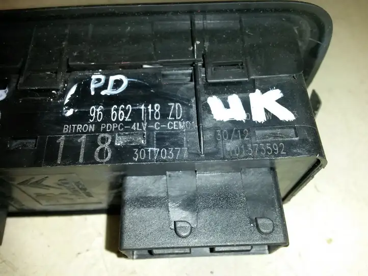 Peugeot 508 (2010 - 2014) 96662118ZD Блок кнопок стеклоподъемников — фото 2