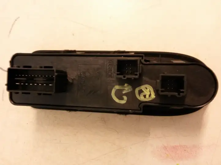 Citroen C5 (2008 - 2017) 96599975XT Кнопка стеклоподъемников — фото 5
