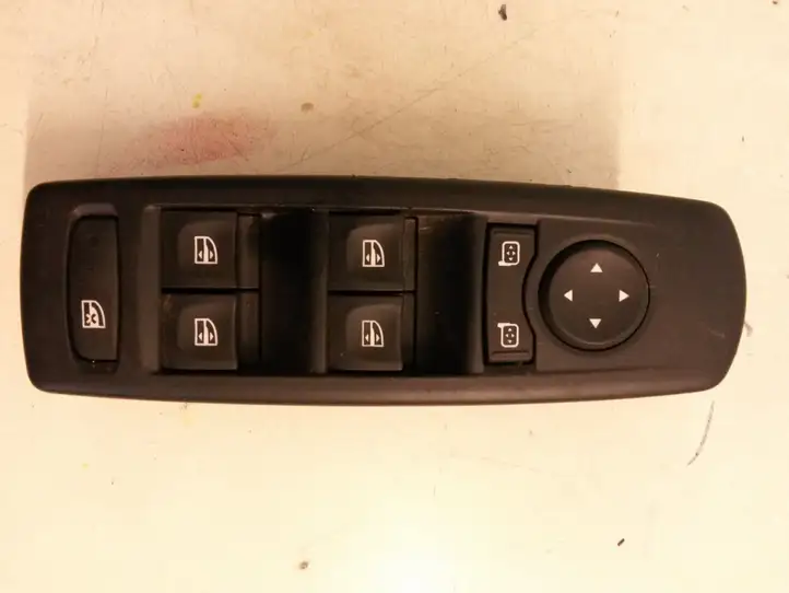 Renault Laguna III (2007 - 2015) 809610007RC Блок кнопок стеклоподъемников — фото 1