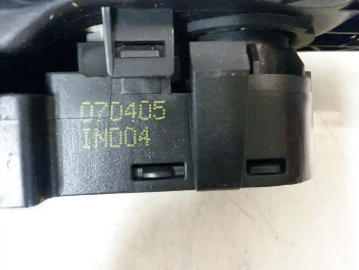 Citroen C4 (2004 - 2008) 9651464677 Кнопка стеклоподъемников — фото 3