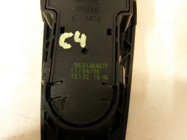 Citroen C4 (2004 - 2008) 9651464677 Кнопка стеклоподъемников — фото 4