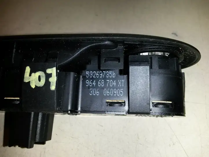 Peugeot 407 (2004 - 2011) 96468704XT Кнопка стеклоподъемников — фото 2