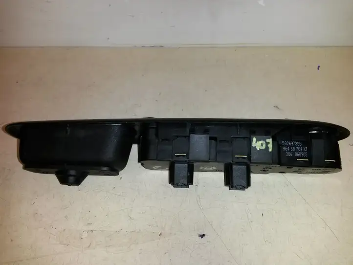 Peugeot 407 (2004 - 2011) 96468704XT Кнопка стеклоподъемников — фото 3