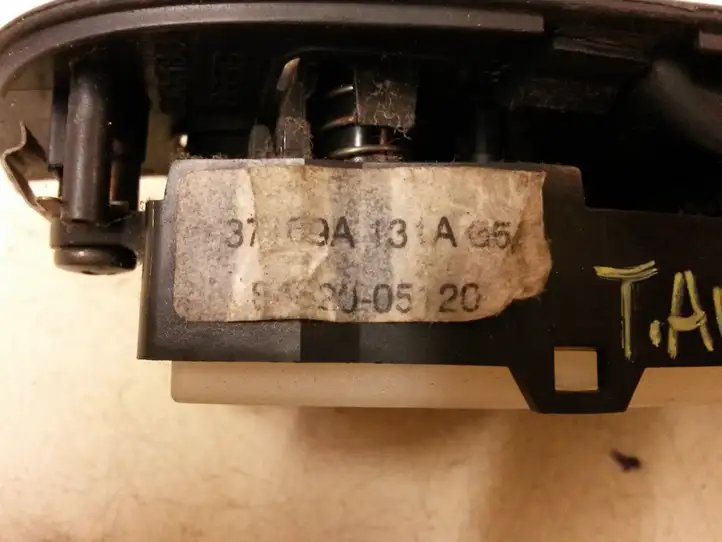 Toyota Avensis T250 (2003 - 2006) 8480205220BO Блок кнопок стеклоподъемников — фото 2