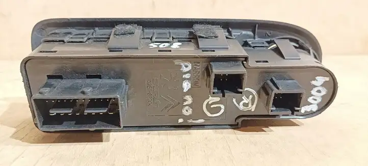 Citroen C5 (2008 - 2017) 96644917XT Кнопка стеклоподъемников — фото 10
