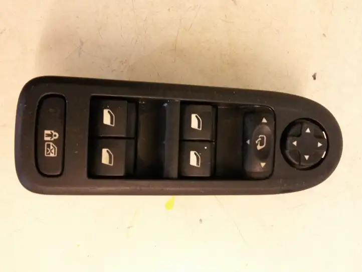 Citroen C5 (2008 - 2017) 96660257XT Кнопка стеклоподъемников — фото 1