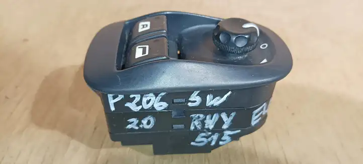 Peugeot 206 (1998 - 2012) DAV11914 Блок кнопок стеклоподъемников — фото 4