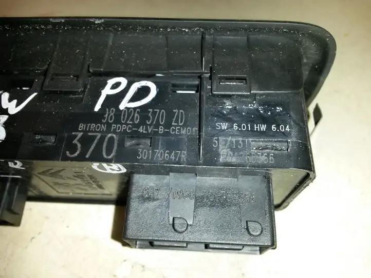 Peugeot 508 (2010 - 2014) 98026370ZD Блок кнопок стеклоподъемников — фото 2
