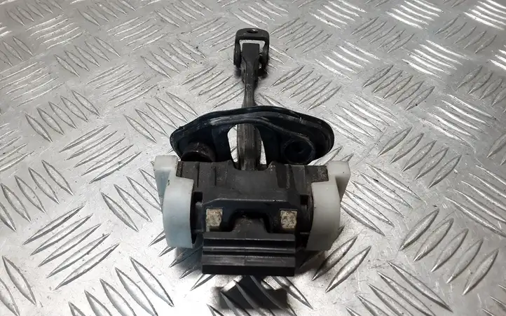 Opel Insignia A (2008 - 2017)   Ограничитель открывания задней двери