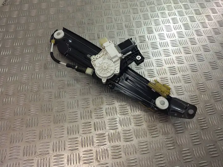 BMW 5 F10 F11 (2009 - 2016) 7182121 Механический стеклоподъемник задней двери — фото 4