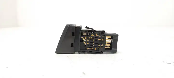 Nissan Almera N16 (2000 - 2010) 06016 Включатель аварийных фонарей — фото 4