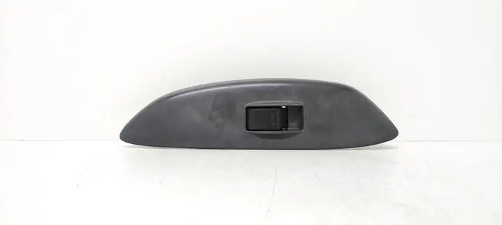 Toyota Yaris (2003 - 2005) Кнопка стеклоподъемников — фото 1