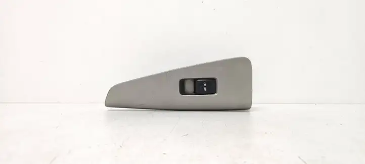 Toyota Corolla Verso E121 (2001 - 2004) 7427113040 Блок кнопок стеклоподъемников — фото 1