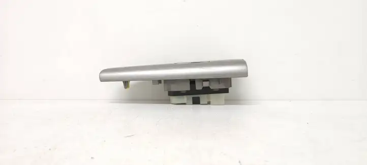 Toyota Corolla Verso E121 (2001 - 2004) 7427113040 Блок кнопок стеклоподъемников — фото 3