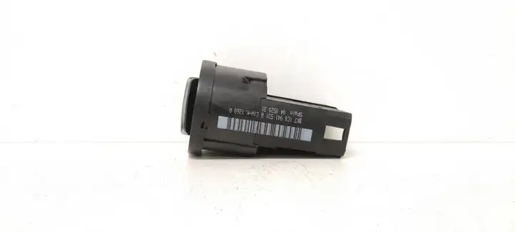 Skoda Octavia Mk1 (1U) (1996 - 2004) 1C0941531A Включатель фонарей — фото 4