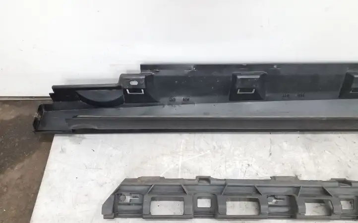 Volkswagen PASSAT B8 (2015 - )  3G0853857 Порог