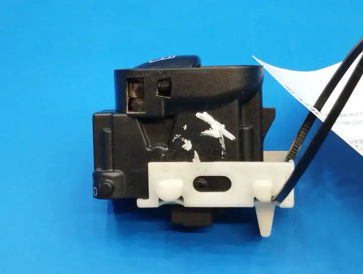 Mercedes-Benz C W203 (2000 - 2007)  A2038200210 Кнопка стеклоподъемников