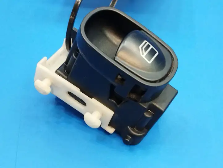 Mercedes-Benz C W203 (2000 - 2007)  A2038200210 Кнопка стеклоподъемников