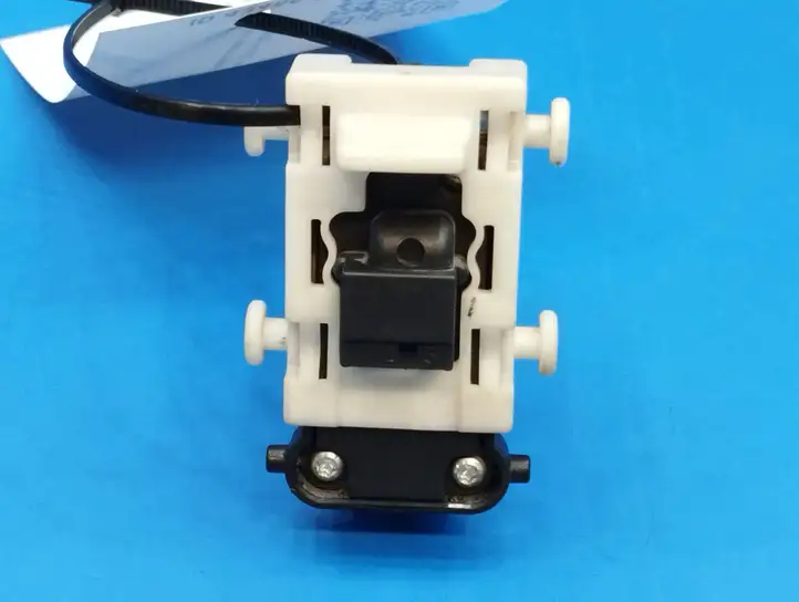 Mercedes-Benz C W203 (2000 - 2007)  A2038200210 Кнопка стеклоподъемников