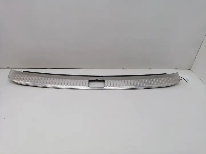 Mercedes-Benz C W203 (2000 - 2007) A2036901887 Отделка порога багажника — фото 1