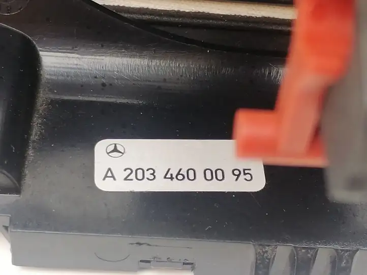 Mercedes-Benz C W203 (2000 - 2007) A2034600095 Обшивка рулевой колонки — фото 11