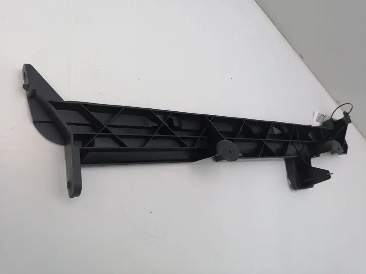 Mercedes-Benz C W203 (2000 - 2007)  2036840331 Другая деталь отделки багажника