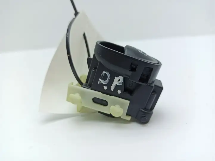 Mercedes-Benz C W203 (2000 - 2007) A2038200210 Блок кнопок стеклоподъемников — фото 10