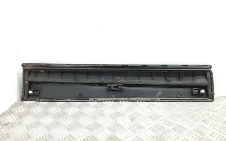 Audi Q5 SQ5 (2008 - 2012) 8R0853970E Молдинги задней двери — фото 2