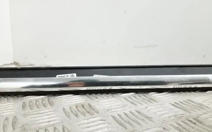 Audi Q5 SQ5 (2008 - 2012) 8R0853764C Накладка стекла задней двери — фото 6