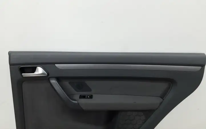 Volkswagen Touran II (2010 - 2016) 1T0867212 Обшивка задней двери — фото 3